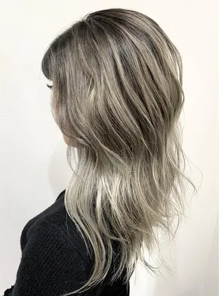 ロング カラー 土屋 貴章のヘアスタイル