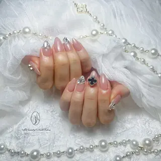 ネイル M2 BEAUTY Marieのネイルデザイン