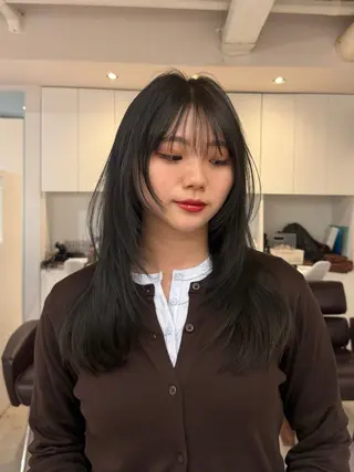 セミロング カラー ヘアアレンジ 🦠デザインカラー/ 魚瀬あおい🦠のヘアスタイル