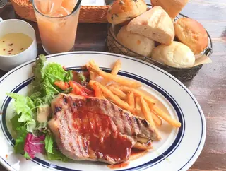 As hair所属・柔らか垢抜けｶﾗｰと ｶｯﾄ🫧ASUKAのヘアスタイル