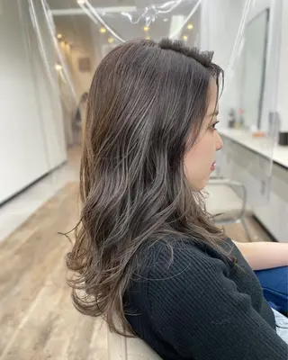 セミロング カラー 栄/久屋大通り/韓国 /透明感/横山🩵のヘアスタイル