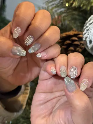 ネイル Mahiru ➰🎀🤍のネイルデザイン