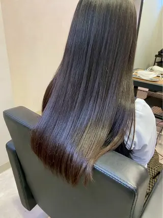 カラー 矢野 佑那のヘアスタイル