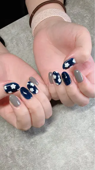 ネイル haleyume所属・shino🌟 痛ネイルのネイルデザイン