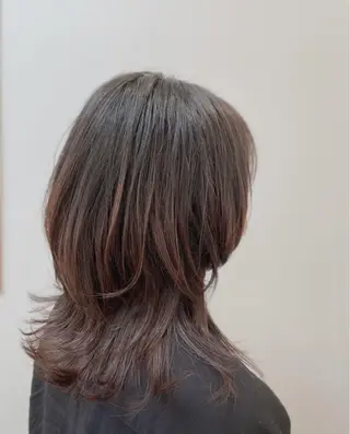 セミロング SARA SO-JU  緑丘店所属・糟谷 遥のヘアスタイル