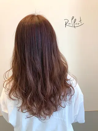 ロング カラー Rapport ラポールのヘアスタイル