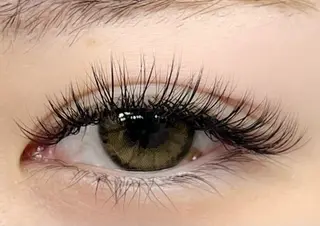 マツエク・マツパ Tee.beaut‘e みよし店所属・Yumiko .の眉毛・アイブロウイメージ