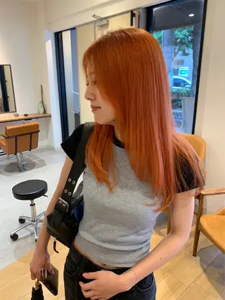 セミロング カラー シモダ クルミのヘアスタイル