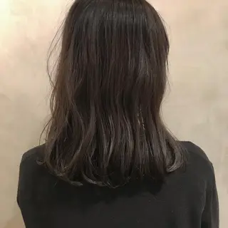 セミロング カラー アンニュイヘア🪽 ayumiのヘアスタイル