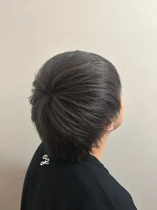 ショート カラー 岡本 妃麗のヘアスタイル