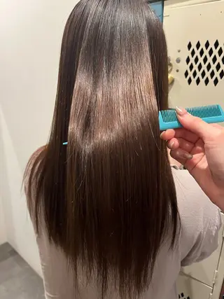 ロング 愛瑠奈 erunaのヘアスタイル