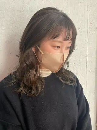 ミディアム カラー hisano / ハイトーン・透明感のヘアスタイル