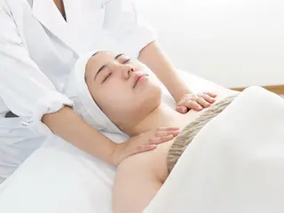 ハーブピーリング /毛穴ケア/脱毛/韓国ツヤ肌専門店【HARU.】所属・韓国ツヤ肌ピーリング ハーブ脱毛HARU.のエステ・リラクイメージ