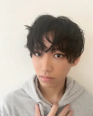 パーマ メンズ 松岡 恭弘のヘアスタイル