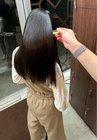 ロング 成田で1番扱いやすい 髪へ導くみつきのヘアスタイル