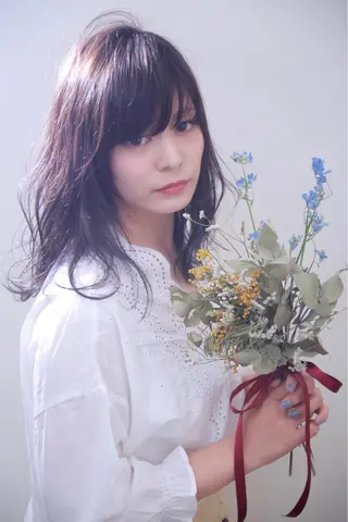 セミロング 伊藤 裕貴のヘアスタイル