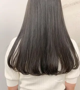 カラー 透明感/オリーブ/ グレージュ/YUKAのヘアスタイル