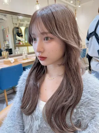 ロング カラー レイヤーカット /透明感カラー西田のヘアスタイル
