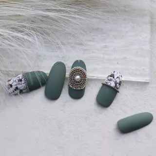 ネイル NICHI nail salon & school所属・NICHI 田所梨英のネイルデザイン