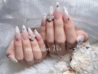 ネイル ✨Nailsalon Vi+✨のネイルデザイン