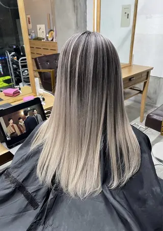 ロング カラー ROBIN所属・指名数No.1 /NAOYAのヘアスタイル