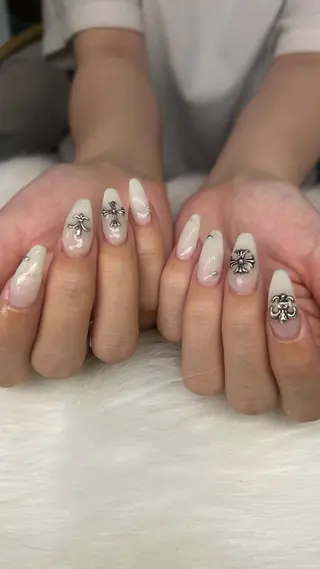 ネイル Two YUZUKIのネイルデザイン