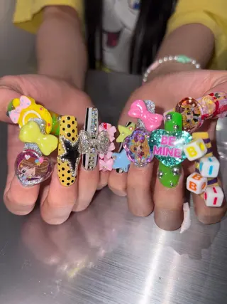 ネイル 👽個性派ネイル🎀 komachiのマツエク・マツパデザイン