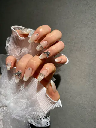 ネイル I-nailロング /ワンホン/キラキラのネイルデザイン