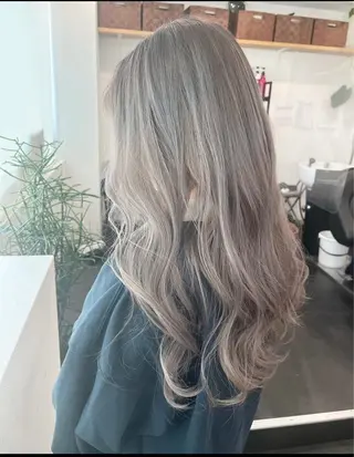 ロング カラー JIL BLAN 京都所属・RU RIのヘアスタイル