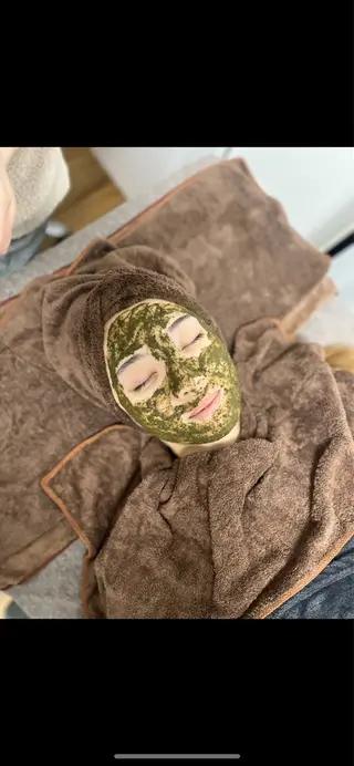 ハーブ 耳ツボ Smooかほく店のエステ・リラクイメージ