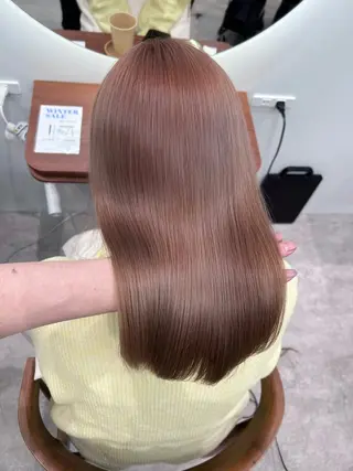 セミロング 立川ブリーチ ピンク宮崎のヘアスタイル