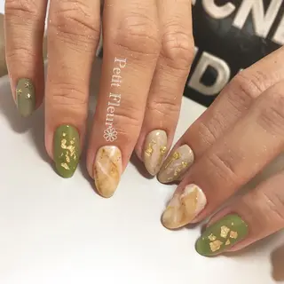 ネイル Petit Fleur所属・青柳 亜梨奈のマツエク・マツパデザイン