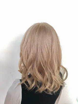 ミディアム カラー ヘアアレンジ ゲーマー美容師 KENTOのヘアスタイル