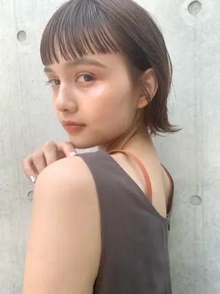 ミディアム 川本 裕🌿のヘアスタイル