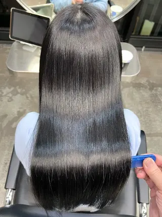 ロング カラー 前髪/顔まわりカット 艶髪/髪質改善/縮毛のヘアスタイル