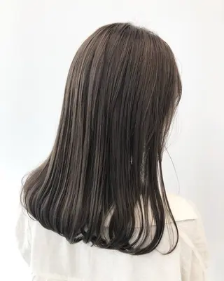 セミロング カラー 🫧Kirara 🫧透明感カラーのヘアスタイル
