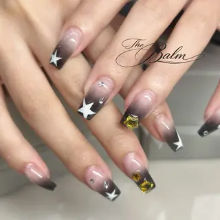 ネイル THE BALM🤍 金宮のネイルデザイン