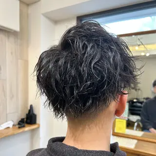 ミディアム パーマ メンズ 西山 良波のヘアスタイル