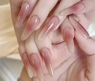 ネイル NiNa ビューティーサロン所属・Ni Naのネイルデザイン