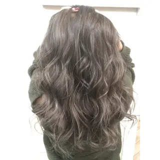 セミロング カラー 井上 一平のヘアスタイル