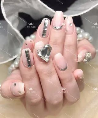 ネイル LUXE NAIL SALONのネイルデザイン