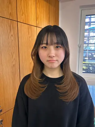 セミロング 大村 咲羅のヘアスタイル