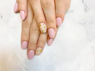 ネイル ネイルリボン 伊藤のネイルデザイン