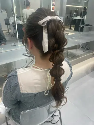 ロング ヘアアレンジ ヘアセット🎀耳つぼ 👂💎MONAMIのヘアスタイル