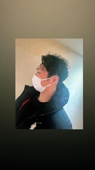 ショート パーマ メンズ ハイライト/インナー /ブリーチ/レイヤーのヘアスタイル