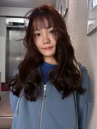 ロング カラー Lisa🪄似合わせ ／デザインカラーのヘアスタイル