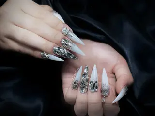 ロング Rola kira nail salon所属・Rola kira 麗のネイルデザイン