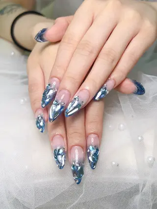 ネイル lucky nail 歌舞伎町のネイルデザイン