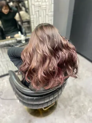 セミロング 瀧下 唯のヘアスタイル