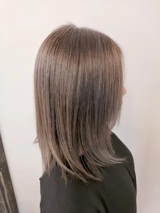 ミディアム カラー デザインカラー髪質 改善Lilithのその他イメージ